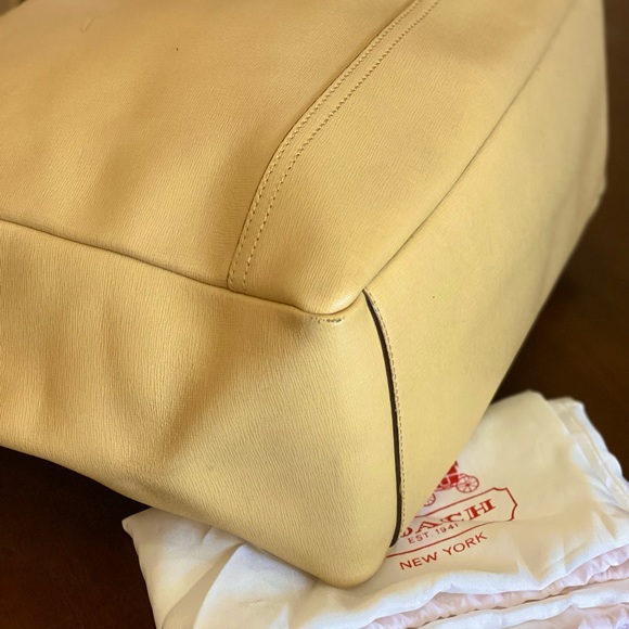 Coach NorthSouth City Leather Extra Large Tote # 23821 - Picture 14 of 14